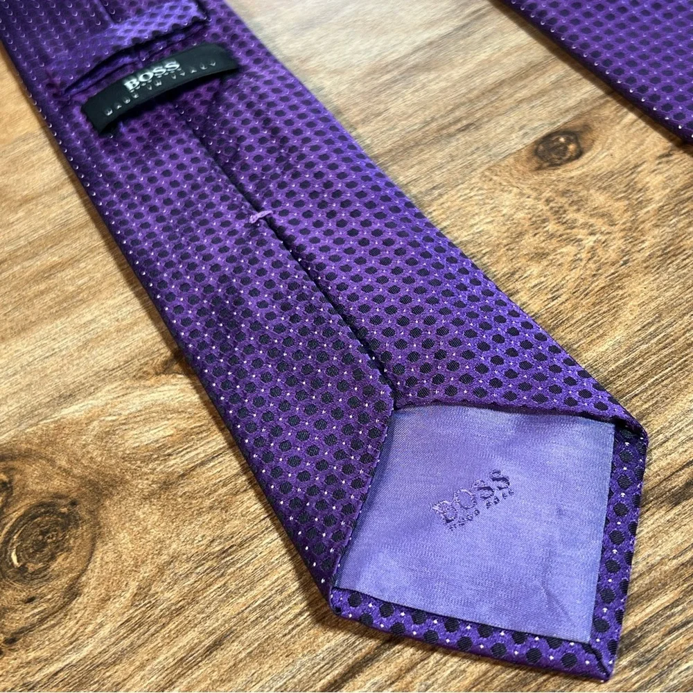 HUGO Boss Purple/Black Polka Dot Print 100% Silk Tie Made in Italy 🇮🇹 - Picture 5 of 9